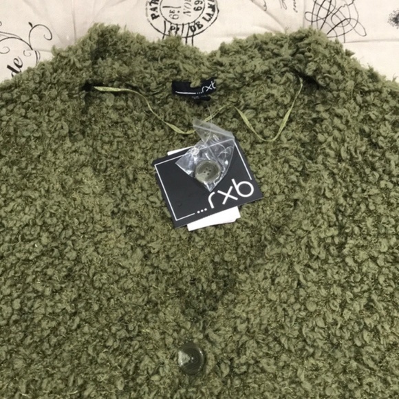 RXB Boucle Knit Cardigan - Picture 4 of 7